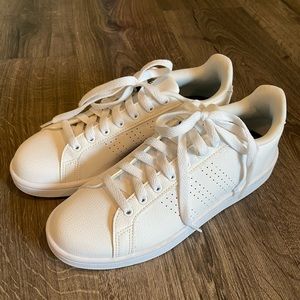 NWOT Adidas White Ortholite Float Women’s Sneaker US 9